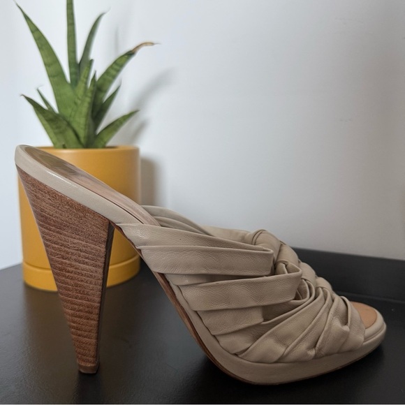 Giuseppe Zanotti cream tan platform sandals heels - size 40 (US 9) - Picture 3 of 7